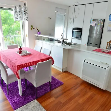 Rita Exclusive With Parking 아파트 자다르