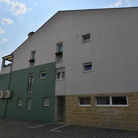 아파트 Rita Exclusive With Parking